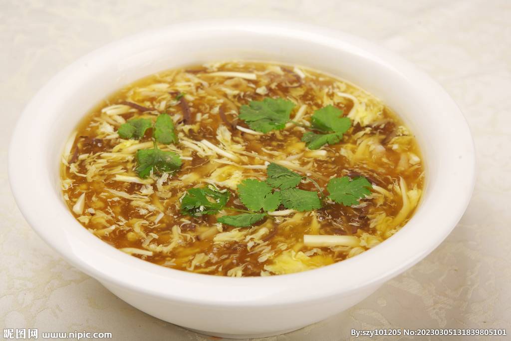 R11. Hot and Sour Soup (酸辣汤) (Medium Hot)